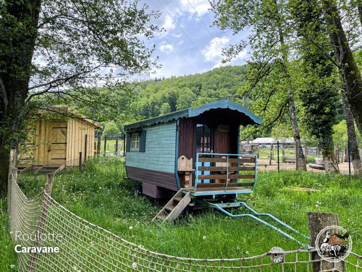 Parc Animalier Du Herisson Villa Doucier Exterior photo